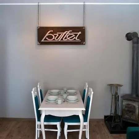 Buffet Glamour Apartment *
